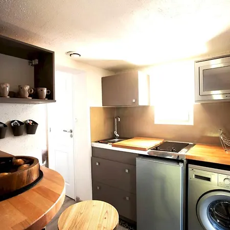 Cosy à 35 M² Proche Commodités Appartement *