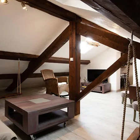 Cosy à 35 M² Proche Commodités Appartement *
